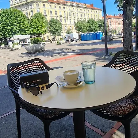 Tyson Apartman Lägenhet Rijeka