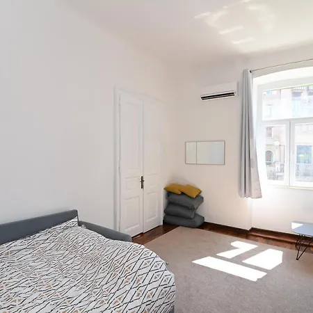 Apartment Tyson *
