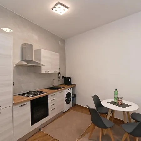 Apartment Tyson *